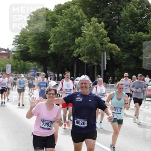 29.06.2025 - hella hamburg halbmarathon Jannik Wohlers http://msf.ph/oto/8143245 29.06.2025 10:45:08 Lombardsbrücke 1033, 1060, 1085, 1713, 2008, 2216, 2217, 2550, 2657, 2664, 2973, 3357, 3377, 4224, 4306, 5339, 5949, 6150, 6763, 6911, 6922, 7283, 7530, 7541, 7859, 8745, 9620, 10030, 10182, 10225, 10812, 11119, 11640, 11660, 11725, 11726, 12575, 12856, 12878, 13302, 13791, 13862, 14185, 14232, 14379, 14742, 15011, 15450, 15517, 15557, 15692, 16415, 17054, 18003, 18264, 19039 meine-sportfotos.de