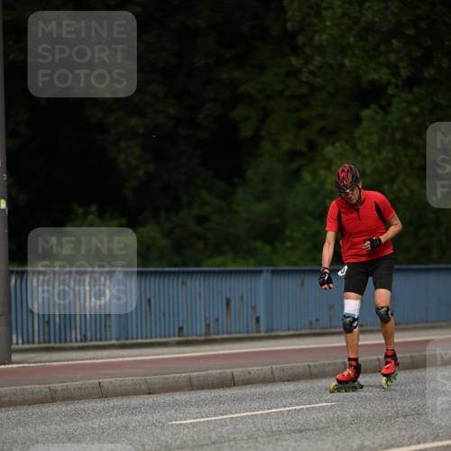 29.06.2025 - hella hamburg halbmarathon Dr. Thomas Lammeyer http://msf.ph/oto/8143266 29.06.2025 09:00:57 Kennedybrücke  meine-sportfotos.de
