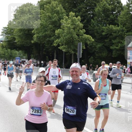29.06.2025 - hella hamburg halbmarathon Jannik Wohlers http://msf.ph/oto/8143272 29.06.2025 10:45:08 Lombardsbrücke 1033, 1060, 1085, 1713, 2008, 2216, 2217, 2550, 2657, 2664, 2973, 3357, 3377, 4224, 4306, 5339, 5949, 6150, 6763, 6911, 6922, 7283, 7530, 7541, 7859, 8745, 9620, 10030, 10182, 10225, 10812, 11119, 11640, 11660, 11725, 11726, 12575, 12856, 12878, 13302, 13791, 13862, 14185, 14232, 14379, 14742, 15011, 15450, 15517, 15557, 15692, 16415, 17054, 18003, 18264, 19039 meine-sportfotos.de