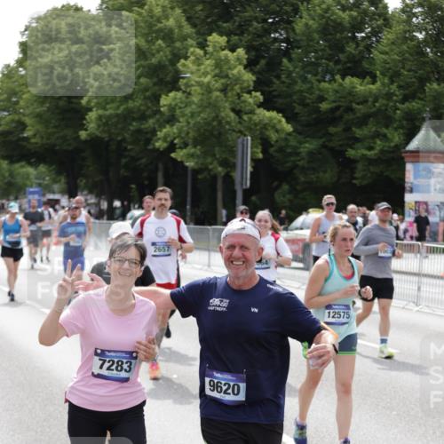 29.06.2025 - hella hamburg halbmarathon Jannik Wohlers http://msf.ph/oto/8143283 29.06.2025 10:45:08 Lombardsbrücke 1033, 1060, 1085, 1713, 2008, 2216, 2217, 2550, 2657, 2664, 2973, 3357, 3377, 4224, 4306, 5339, 5949, 6150, 6763, 6911, 6922, 7283, 7530, 7541, 7859, 8745, 9620, 10030, 10182, 10225, 10812, 11119, 11640, 11660, 11725, 11726, 12575, 12856, 12878, 13302, 13791, 13862, 14185, 14232, 14379, 14742, 15011, 15450, 15517, 15557, 15692, 16415, 17054, 18003, 18264, 19039 meine-sportfotos.de