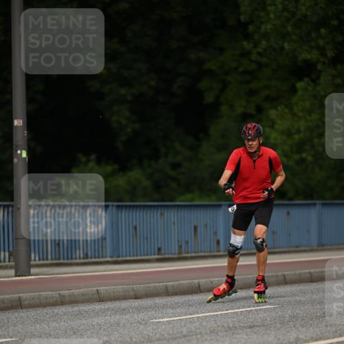 29.06.2025 - hella hamburg halbmarathon Dr. Thomas Lammeyer http://msf.ph/oto/8143353 29.06.2025 09:00:57 Kennedybrücke  meine-sportfotos.de