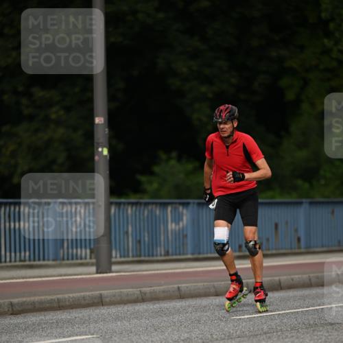 29.06.2025 - hella hamburg halbmarathon Dr. Thomas Lammeyer http://msf.ph/oto/8143398 29.06.2025 09:00:58 Kennedybrücke  meine-sportfotos.de