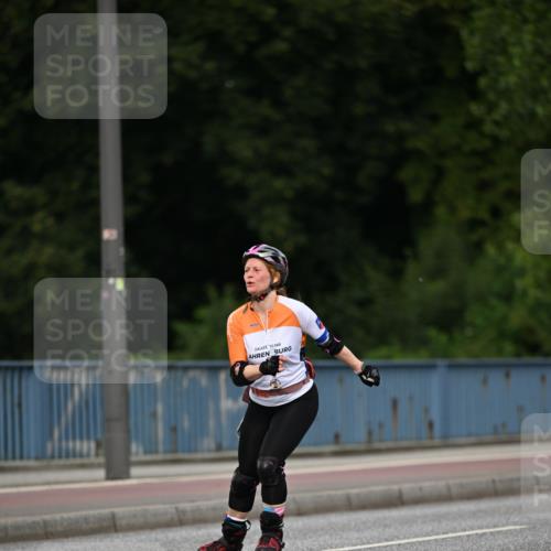 29.06.2025 - hella hamburg halbmarathon Dr. Thomas Lammeyer http://msf.ph/oto/8143415 29.06.2025 09:01:25 Kennedybrücke  meine-sportfotos.de