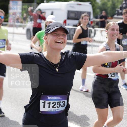 29.06.2025 - hella hamburg halbmarathon Jannik Wohlers http://msf.ph/oto/8143434 29.06.2025 10:45:25 Lombardsbrücke 1004, 1033, 1085, 1100, 1104, 1421, 1426, 1555, 1854, 1983, 2398, 2522, 2550, 2917, 2954, 2965, 4104, 4317, 4388, 4572, 5044, 5635, 6133, 6333, 6623, 7268, 7356, 7605, 9120, 9121, 10327, 10329, 10367, 10511, 10727, 10875, 11160, 11253, 11332, 12009, 13302, 14230, 14445, 14582, 16321, 17054, 17334, 17373, 17597, 17901, 17928, 18003, 18250, 19039 meine-sportfotos.de