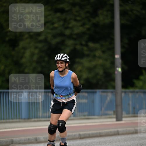 29.06.2025 - hella hamburg halbmarathon Dr. Thomas Lammeyer http://msf.ph/oto/8143610 29.06.2025 09:12:07 Kennedybrücke  meine-sportfotos.de
