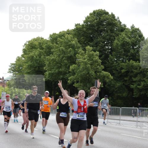 29.06.2025 - hella hamburg halbmarathon Jannik Wohlers http://msf.ph/oto/8143616 29.06.2025 10:45:44 Lombardsbrücke 1004, 1532, 1867, 1868, 2398, 2423, 2773, 2813, 2951, 3410, 4119, 4223, 5697, 5703, 5769, 5770, 5854, 5892, 6333, 6392, 7605, 7894, 7960, 7983, 8047, 9129, 9337, 9426, 9445, 11358, 11361, 11876, 11910, 12298, 12507, 13499, 14230, 14319, 14322, 14403, 14582, 15107, 16005, 16059, 16745, 16793, 17031, 17170, 17184, 18018, 18214, 18280, 18334 meine-sportfotos.de