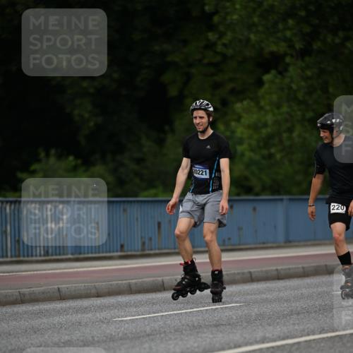 29.06.2025 - hella hamburg halbmarathon Dr. Thomas Lammeyer http://msf.ph/oto/8143654 29.06.2025 09:01:28 Kennedybrücke  meine-sportfotos.de