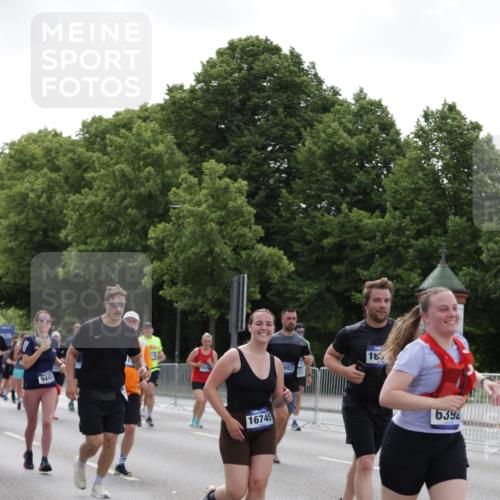 29.06.2025 - hella hamburg halbmarathon Jannik Wohlers http://msf.ph/oto/8143673 29.06.2025 10:45:45 Lombardsbrücke 1004, 1429, 1465, 1532, 1867, 1868, 2398, 2423, 2773, 2813, 2951, 3410, 4119, 4223, 5697, 5703, 5769, 5770, 5854, 5892, 6068, 6392, 7605, 7894, 7960, 7983, 8047, 9129, 9337, 9426, 9445, 11358, 11361, 11876, 11910, 12298, 12507, 13499, 14230, 14319, 14322, 14403, 14582, 15107, 16005, 16059, 16745, 16793, 17031, 17170, 17184, 18018, 18214, 18280, 18334 meine-sportfotos.de