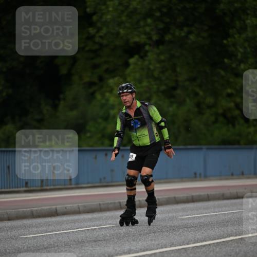 29.06.2025 - hella hamburg halbmarathon Dr. Thomas Lammeyer http://msf.ph/oto/8143681 29.06.2025 09:01:30 Kennedybrücke  meine-sportfotos.de