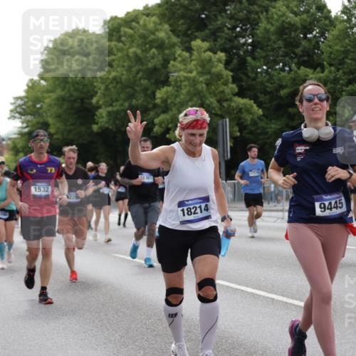 29.06.2025 - hella hamburg halbmarathon Jannik Wohlers http://msf.ph/oto/8143742 29.06.2025 10:45:49 Lombardsbrücke 1429, 1465, 1532, 2423, 2500, 2773, 2813, 2951, 3410, 4119, 4223, 5697, 5703, 5769, 5770, 5854, 5892, 6068, 6392, 7364, 7368, 7374, 7894, 7960, 7983, 8047, 8700, 9129, 9337, 9426, 9445, 10153, 11358, 11361, 11876, 11910, 12298, 12333, 12507, 12522, 13122, 13499, 14319, 14322, 14403, 15107, 16005, 16745, 16793, 16912, 17170, 17704, 18018, 18214, 18334 meine-sportfotos.de