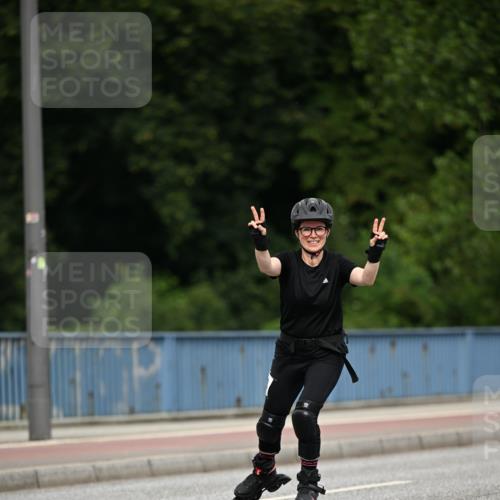 29.06.2025 - hella hamburg halbmarathon Dr. Thomas Lammeyer http://msf.ph/oto/8143895 29.06.2025 09:12:20 Kennedybrücke  meine-sportfotos.de
