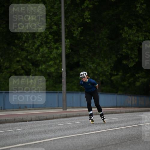 29.06.2025 - hella hamburg halbmarathon Dr. Thomas Lammeyer http://msf.ph/oto/8143906 29.06.2025 09:01:33 Kennedybrücke  meine-sportfotos.de