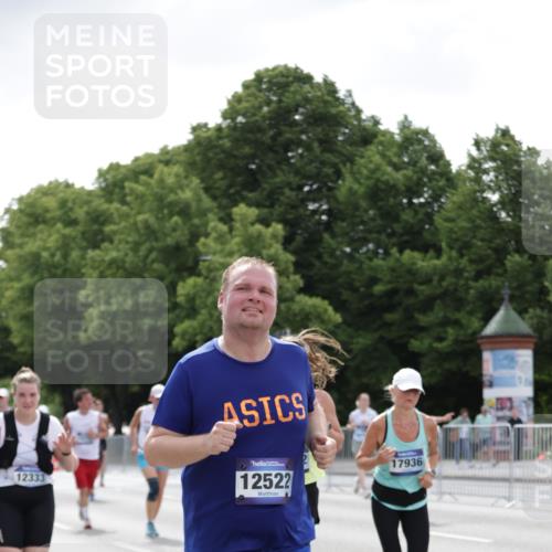 29.06.2025 - hella hamburg halbmarathon Jannik Wohlers http://msf.ph/oto/8143922 29.06.2025 10:45:58 Lombardsbrücke 1429, 1465, 1532, 1608, 1837, 2500, 2697, 3410, 4119, 4448, 5697, 5854, 6068, 7303, 7364, 7368, 7374, 7960, 7983, 8047, 8700, 9129, 9337, 9445, 10153, 11361, 11910, 12298, 12333, 12507, 12522, 13076, 13122, 13213, 13449, 13499, 14250, 14473, 15305, 15683, 16717, 16912, 17006, 17170, 17633, 17704, 17936, 18018, 18214 meine-sportfotos.de