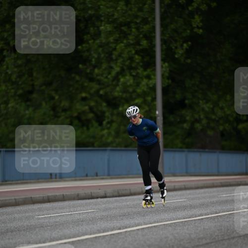 29.06.2025 - hella hamburg halbmarathon Dr. Thomas Lammeyer http://msf.ph/oto/8143999 29.06.2025 09:01:33 Kennedybrücke  meine-sportfotos.de