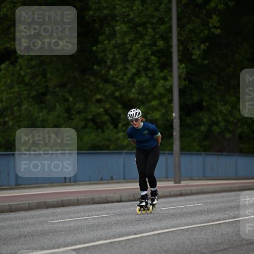 29.06.2025 - hella hamburg halbmarathon Dr. Thomas Lammeyer http://msf.ph/oto/8144004 29.06.2025 09:01:33 Kennedybrücke  meine-sportfotos.de