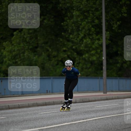 29.06.2025 - hella hamburg halbmarathon Dr. Thomas Lammeyer http://msf.ph/oto/8144015 29.06.2025 09:01:34 Kennedybrücke  meine-sportfotos.de