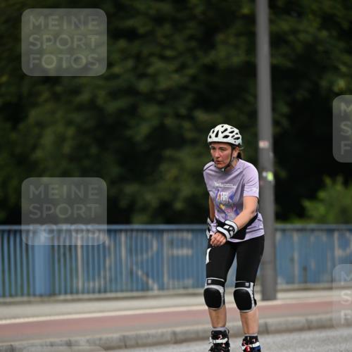 29.06.2025 - hella hamburg halbmarathon Dr. Thomas Lammeyer http://msf.ph/oto/8144073 29.06.2025 09:12:26 Kennedybrücke  meine-sportfotos.de