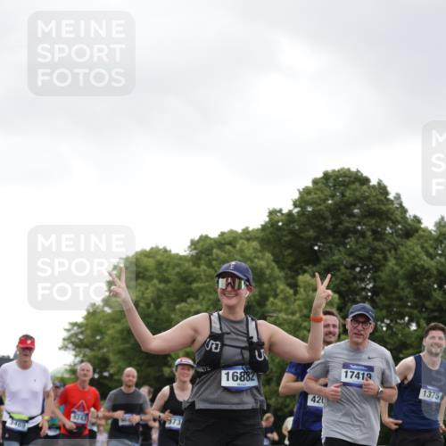 29.06.2025 - hella hamburg halbmarathon Jannik Wohlers http://msf.ph/oto/8144183 29.06.2025 10:46:17 Lombardsbrücke 1371, 1375, 1999, 2162, 2320, 2697, 3277, 3406, 3407, 3469, 3734, 4202, 4296, 4342, 4355, 4604, 5700, 6124, 6161, 6740, 7412, 7767, 7827, 8477, 8551, 8553, 9092, 9243, 9691, 10230, 10591, 12140, 13195, 13757, 13969, 14011, 14181, 14261, 15305, 15852, 16218, 16882, 16987, 17419, 17459, 17633, 18458, 18881, 18924 meine-sportfotos.de