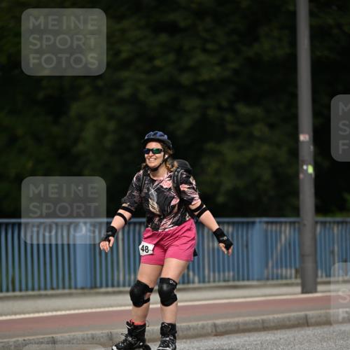 29.06.2025 - hella hamburg halbmarathon Dr. Thomas Lammeyer http://msf.ph/oto/8144201 29.06.2025 09:12:45 Kennedybrücke  meine-sportfotos.de