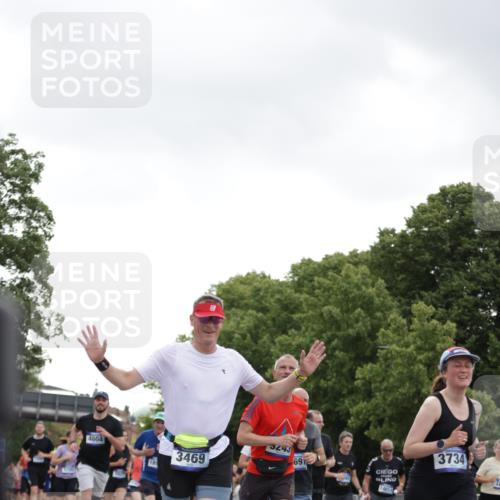 29.06.2025 - hella hamburg halbmarathon Jannik Wohlers http://msf.ph/oto/8144219 29.06.2025 10:46:19 Lombardsbrücke 1363, 1371, 1375, 1720, 1999, 2162, 2320, 3277, 3406, 3407, 3469, 3734, 3823, 4202, 4296, 4342, 4355, 4604, 5700, 6124, 6161, 6740, 7412, 7767, 7827, 8477, 8551, 8553, 9092, 9243, 9691, 9743, 10230, 10515, 10591, 12140, 13195, 13756, 13757, 13885, 13969, 14011, 14181, 14261, 14891, 15852, 16218, 16882, 16987, 17419, 17459, 18315, 18458, 18881, 18924 meine-sportfotos.de