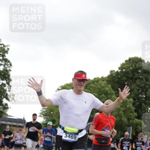 29.06.2025 - hella hamburg halbmarathon Jannik Wohlers http://msf.ph/oto/8144284 29.06.2025 10:46:19 Lombardsbrücke 1363, 1371, 1375, 1720, 1999, 2162, 2320, 3277, 3406, 3407, 3469, 3734, 3823, 4202, 4296, 4342, 4355, 4604, 5700, 6124, 6161, 6740, 7412, 7767, 7827, 8477, 8551, 8553, 9092, 9243, 9691, 9743, 10230, 10515, 10591, 12140, 13195, 13756, 13757, 13885, 13969, 14011, 14181, 14261, 14891, 15852, 16218, 16882, 16987, 17419, 17459, 18315, 18458, 18881, 18924 meine-sportfotos.de
