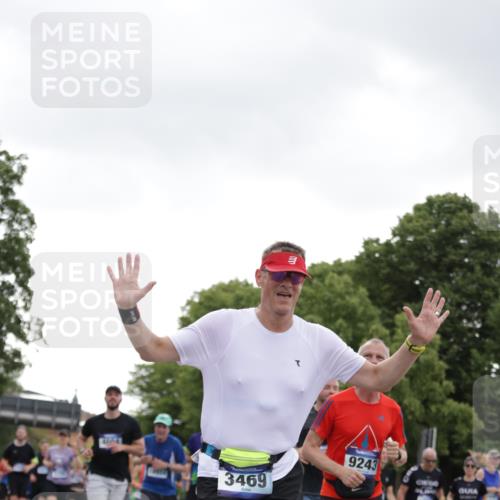 29.06.2025 - hella hamburg halbmarathon Jannik Wohlers http://msf.ph/oto/8144294 29.06.2025 10:46:20 Lombardsbrücke 1363, 1371, 1375, 1720, 1999, 2162, 2320, 3277, 3406, 3407, 3469, 3734, 3823, 4202, 4296, 4342, 4355, 4604, 5700, 6124, 6161, 6740, 7412, 7767, 7827, 8477, 8551, 8553, 9092, 9243, 9691, 9743, 10230, 10515, 10591, 12140, 13195, 13756, 13757, 13885, 13969, 14011, 14181, 14261, 14891, 15852, 16218, 16882, 16987, 17419, 17459, 18315, 18458, 18881, 18924 meine-sportfotos.de