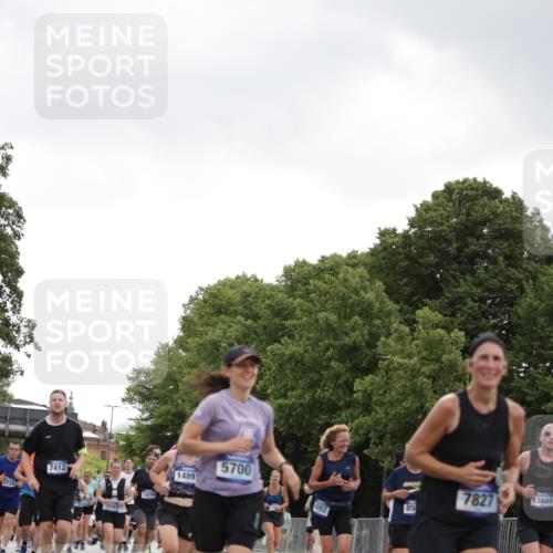 29.06.2025 - hella hamburg halbmarathon Jannik Wohlers http://msf.ph/oto/8144385 29.06.2025 10:46:25 Lombardsbrücke 1073, 1286, 1363, 1371, 1375, 1720, 1999, 2162, 2211, 2320, 2556, 2981, 3277, 3406, 3407, 3734, 3823, 4202, 4296, 4342, 5700, 5796, 5953, 6740, 7412, 7827, 8477, 8486, 8553, 8684, 9050, 9092, 9139, 9243, 9743, 10514, 10515, 10591, 12140, 12258, 13195, 13756, 13757, 13885, 14011, 14181, 14680, 14891, 16987, 17419, 17459, 18315, 18881, 18924, 18950 meine-sportfotos.de