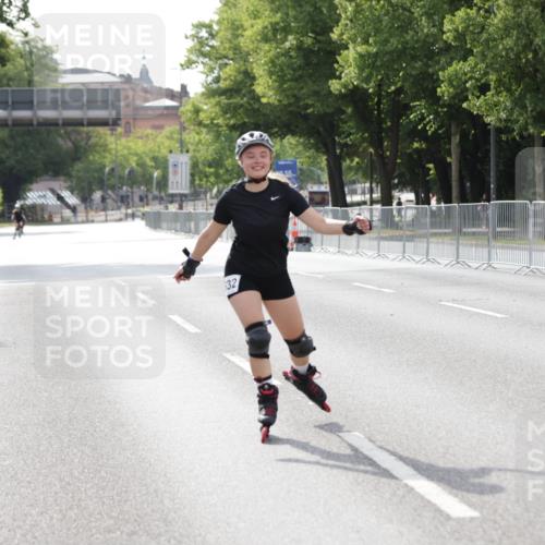 29.06.2025 - hella hamburg halbmarathon Jannik Wohlers http://msf.ph/oto/8144560 29.06.2025 09:07:41 Lombardsbrücke  meine-sportfotos.de