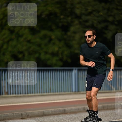 29.06.2025 - hella hamburg halbmarathon Dr. Thomas Lammeyer http://msf.ph/oto/8144607 29.06.2025 09:10:08 Kennedybrücke  meine-sportfotos.de
