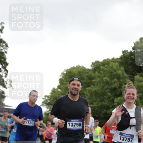 29.06.2025 - hella hamburg halbmarathon Jannik Wohlers http://msf.ph/oto/8144621 29.06.2025 10:46:32 Lombardsbrücke 1073, 1185, 1286, 1363, 1593, 1720, 1961, 1999, 2162, 2211, 2320, 2327, 2556, 2665, 2981, 3277, 3406, 3407, 3823, 4239, 4342, 5111, 5114, 5700, 5796, 5953, 6485, 6496, 6740, 7073, 7412, 7827, 8486, 8553, 8684, 8967, 9050, 9092, 9139, 9243, 9743, 9758, 9949, 10514, 10515, 10591, 11618, 12140, 12258, 12538, 12630, 13195, 13756, 13757, 13885, 14011, 14181, 14680, 14891, 15806, 16077, 16684, 17288, 17356, 18315, 18403, 18654, 18881, 18950 meine-sportfotos.de