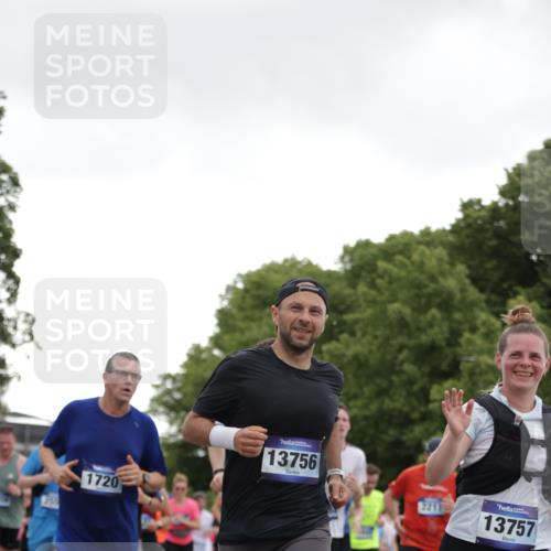 29.06.2025 - hella hamburg halbmarathon Jannik Wohlers http://msf.ph/oto/8144632 29.06.2025 10:46:32 Lombardsbrücke 1073, 1185, 1286, 1363, 1593, 1720, 1961, 1999, 2162, 2211, 2320, 2327, 2556, 2665, 2981, 3277, 3406, 3407, 3823, 4239, 4342, 5111, 5114, 5700, 5796, 5953, 6485, 6496, 6740, 7073, 7412, 7827, 8486, 8553, 8684, 8967, 9050, 9092, 9139, 9243, 9743, 9758, 9949, 10514, 10515, 10591, 11618, 12140, 12258, 12538, 12630, 13195, 13756, 13757, 13885, 14011, 14181, 14680, 14891, 15806, 16077, 16684, 17288, 17356, 18315, 18403, 18654, 18881, 18950 meine-sportfotos.de