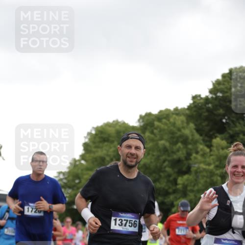 29.06.2025 - hella hamburg halbmarathon Jannik Wohlers http://msf.ph/oto/8144646 29.06.2025 10:46:32 Lombardsbrücke 1073, 1185, 1286, 1363, 1593, 1720, 1961, 1999, 2162, 2211, 2320, 2327, 2556, 2665, 2981, 3277, 3406, 3407, 3823, 4239, 4342, 5111, 5114, 5700, 5796, 5953, 6485, 6496, 6740, 7073, 7412, 7827, 8486, 8553, 8684, 8967, 9050, 9092, 9139, 9243, 9743, 9758, 9949, 10514, 10515, 10591, 11618, 12140, 12258, 12538, 12630, 13195, 13756, 13757, 13885, 14011, 14181, 14680, 14891, 15806, 16077, 16684, 17288, 17356, 18315, 18403, 18654, 18881, 18950 meine-sportfotos.de