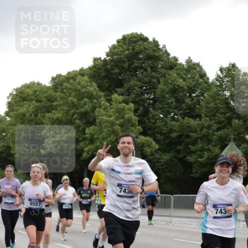 29.06.2025 - hella hamburg halbmarathon Jannik Wohlers http://msf.ph/oto/8144844 29.06.2025 10:46:46 Lombardsbrücke 1185, 1463, 1593, 1607, 1704, 1961, 2327, 2537, 2555, 2556, 2665, 4184, 4239, 4483, 4806, 5111, 5114, 5796, 6485, 6496, 6879, 7073, 7430, 7431, 7631, 8105, 8131, 8684, 8706, 8967, 9273, 9557, 9758, 9774, 9949, 10903, 11378, 11618, 11621, 12258, 12538, 12630, 12989, 13172, 13430, 13431, 13819, 14370, 14441, 15806, 15865, 16077, 16684, 16836, 17015, 17288, 17356, 18147, 18258, 18403, 18654, 18674, 18753 meine-sportfotos.de