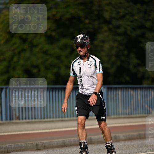 29.06.2025 - hella hamburg halbmarathon Dr. Thomas Lammeyer http://msf.ph/oto/8144901 29.06.2025 09:10:16 Kennedybrücke  meine-sportfotos.de