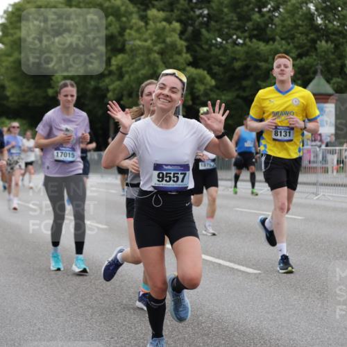 29.06.2025 - hella hamburg halbmarathon Jannik Wohlers http://msf.ph/oto/8144902 29.06.2025 10:46:48 Lombardsbrücke 1185, 1463, 1523, 1593, 1607, 1704, 1961, 2327, 2537, 2555, 2665, 4184, 4239, 4483, 4806, 4895, 6485, 6496, 6879, 7073, 7430, 7431, 7630, 7631, 8105, 8131, 8706, 8915, 8967, 9018, 9273, 9557, 9774, 9949, 10903, 11378, 11621, 12538, 12630, 12989, 13172, 13349, 13430, 13431, 13819, 14370, 14441, 15806, 15865, 16077, 16337, 16684, 16836, 17015, 17356, 18147, 18258, 18403, 18654, 18674, 18753, 18781 meine-sportfotos.de