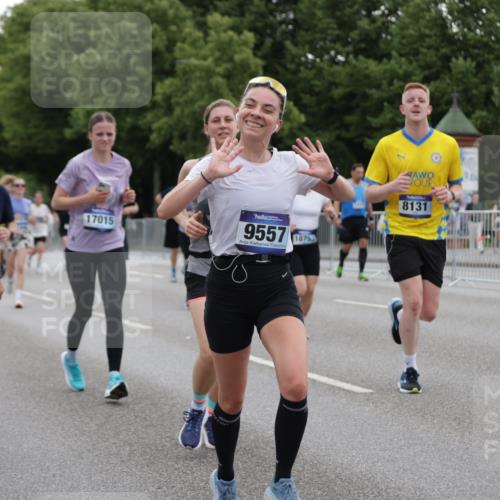 29.06.2025 - hella hamburg halbmarathon Jannik Wohlers http://msf.ph/oto/8144907 29.06.2025 10:46:48 Lombardsbrücke 1185, 1463, 1523, 1593, 1607, 1704, 1961, 2327, 2537, 2555, 2665, 4184, 4239, 4483, 4806, 4895, 6485, 6496, 6879, 7073, 7430, 7431, 7630, 7631, 8105, 8131, 8706, 8915, 8967, 9018, 9273, 9557, 9774, 9949, 10903, 11378, 11621, 12538, 12630, 12989, 13172, 13349, 13430, 13431, 13819, 14370, 14441, 15806, 15865, 16077, 16337, 16684, 16836, 17015, 17356, 18147, 18258, 18403, 18654, 18674, 18753, 18781 meine-sportfotos.de