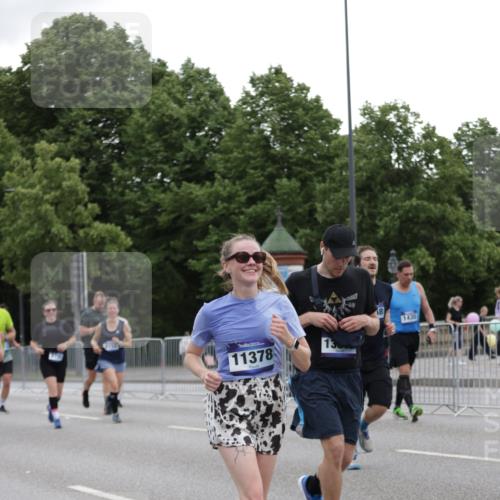 29.06.2025 - hella hamburg halbmarathon Jannik Wohlers http://msf.ph/oto/8144941 29.06.2025 10:46:52 Lombardsbrücke 1185, 1463, 1523, 1607, 1704, 2537, 2555, 4184, 4239, 4325, 4483, 4806, 4895, 5895, 6255, 6256, 6879, 6995, 7073, 7430, 7431, 7630, 7631, 8105, 8131, 8706, 8915, 8953, 9018, 9273, 9557, 9774, 10075, 10903, 11276, 11378, 11621, 12538, 12989, 13172, 13349, 13430, 13431, 13806, 13819, 13830, 13898, 14370, 14441, 15865, 16077, 16337, 16552, 16684, 16836, 17015, 17122, 17514, 18147, 18258, 18674, 18753, 18781, 18852, 18858 meine-sportfotos.de