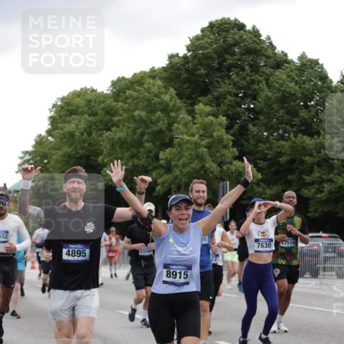 29.06.2025 - hella hamburg halbmarathon Jannik Wohlers http://msf.ph/oto/8145190 29.06.2025 10:46:57 Lombardsbrücke 1463, 1523, 1704, 2148, 2407, 2537, 2994, 3339, 4184, 4325, 4483, 4806, 4895, 4974, 4975, 5895, 6255, 6256, 6879, 6995, 7403, 7430, 7431, 7630, 7631, 8105, 8131, 8270, 8915, 8953, 9018, 9273, 9557, 9774, 9969, 9972, 10075, 10206, 10903, 11276, 11378, 11738, 12989, 13172, 13349, 13430, 13431, 13737, 13806, 13819, 13830, 13898, 13909, 14441, 14516, 14517, 15413, 16337, 16552, 17015, 17122, 17514, 18258, 18415, 18753, 18781, 18852, 18858 meine-sportfotos.de