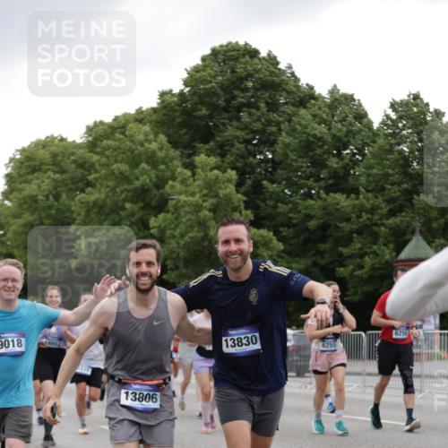 29.06.2025 - hella hamburg halbmarathon Jannik Wohlers http://msf.ph/oto/8145365 29.06.2025 10:47:01 Lombardsbrücke 1434, 1463, 1523, 1704, 2148, 2407, 2994, 3339, 4037, 4184, 4325, 4806, 4895, 4974, 4975, 5621, 5622, 5895, 6255, 6256, 6879, 6995, 7403, 7630, 7631, 8105, 8270, 8915, 8953, 9018, 9273, 9969, 9972, 10075, 10206, 10903, 11276, 11351, 11378, 11458, 11730, 11738, 13349, 13430, 13431, 13737, 13806, 13819, 13830, 13898, 13909, 14197, 14441, 14516, 14517, 15413, 16337, 16552, 17122, 17216, 17514, 18258, 18415, 18753, 18781, 18852, 18858 meine-sportfotos.de