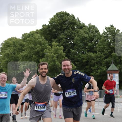 29.06.2025 - hella hamburg halbmarathon Jannik Wohlers http://msf.ph/oto/8145374 29.06.2025 10:47:01 Lombardsbrücke 1434, 1463, 1523, 1704, 2148, 2407, 2994, 3339, 4037, 4184, 4325, 4806, 4895, 4974, 4975, 5621, 5622, 5895, 6255, 6256, 6879, 6995, 7403, 7630, 7631, 8105, 8270, 8915, 8953, 9018, 9273, 9969, 9972, 10075, 10206, 10903, 11276, 11351, 11378, 11458, 11730, 11738, 13349, 13430, 13431, 13737, 13806, 13819, 13830, 13898, 13909, 14197, 14441, 14516, 14517, 15413, 16337, 16552, 17122, 17216, 17514, 18258, 18415, 18753, 18781, 18852, 18858 meine-sportfotos.de