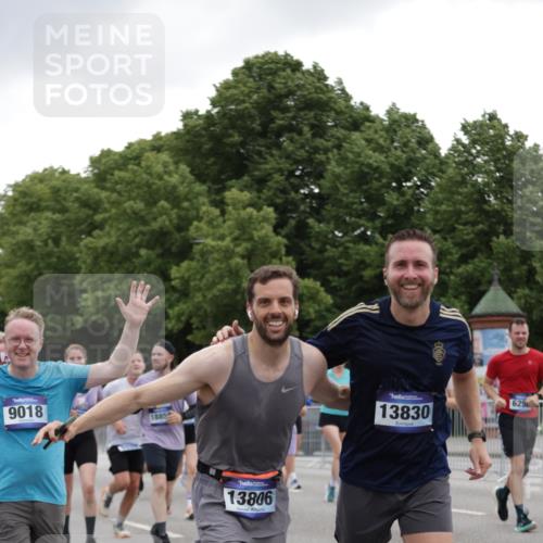 29.06.2025 - hella hamburg halbmarathon Jannik Wohlers http://msf.ph/oto/8145400 29.06.2025 10:47:01 Lombardsbrücke 1434, 1463, 1523, 1704, 2148, 2407, 2994, 3339, 4037, 4184, 4325, 4806, 4895, 4974, 4975, 5621, 5622, 5895, 6255, 6256, 6879, 6995, 7403, 7630, 7631, 8105, 8270, 8915, 8953, 9018, 9273, 9969, 9972, 10075, 10206, 10903, 11276, 11351, 11378, 11458, 11730, 11738, 13349, 13430, 13431, 13737, 13806, 13819, 13830, 13898, 13909, 14197, 14441, 14516, 14517, 15413, 16337, 16552, 17122, 17216, 17514, 18258, 18415, 18753, 18781, 18852, 18858 meine-sportfotos.de