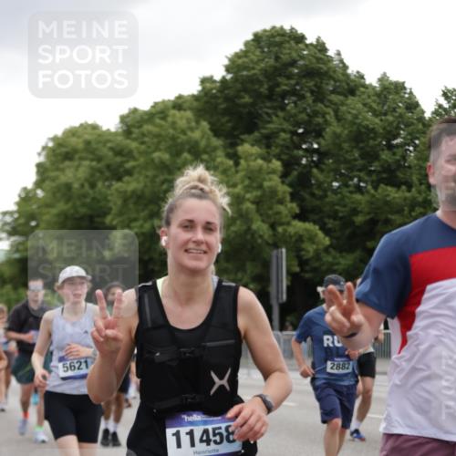 29.06.2025 - hella hamburg halbmarathon Jannik Wohlers http://msf.ph/oto/8145698 29.06.2025 10:47:12 Lombardsbrücke 1045, 1434, 2148, 2407, 2704, 2790, 2882, 2994, 3339, 4037, 4423, 4974, 4975, 5621, 5622, 5895, 6255, 6256, 7403, 7970, 8270, 8550, 9687, 9969, 9972, 10075, 10206, 10991, 11276, 11351, 11458, 11730, 11738, 11802, 12431, 12432, 13737, 13830, 13898, 13909, 14197, 14516, 14517, 15413, 15543, 16018, 16305, 16686, 17122, 17216, 18415, 18474, 18623, 18852, 18858 meine-sportfotos.de