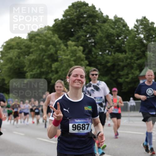 29.06.2025 - hella hamburg halbmarathon Jannik Wohlers http://msf.ph/oto/8145801 29.06.2025 10:47:17 Lombardsbrücke 1045, 1246, 1434, 1618, 1639, 1926, 2491, 2704, 2790, 2882, 3339, 4037, 4423, 5621, 5622, 7970, 8270, 8550, 9687, 10206, 10658, 10991, 11351, 11458, 11730, 11738, 11802, 11909, 11923, 12412, 12431, 12432, 12582, 13399, 13737, 13909, 14197, 15030, 15543, 15688, 16018, 16305, 16356, 16686, 17216, 18415, 18474, 18623, 19062 meine-sportfotos.de