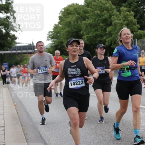 29.06.2025 - hella hamburg halbmarathon Jannik Wohlers http://msf.ph/oto/8146138 29.06.2025 10:47:31 Lombardsbrücke 1246, 1392, 1618, 1639, 1701, 1926, 2163, 2197, 2491, 2545, 2790, 3049, 3468, 4856, 5886, 7240, 7427, 7916, 8077, 8310, 8774, 9356, 9696, 9697, 10658, 10777, 10794, 11548, 11909, 11923, 12157, 12412, 12480, 12582, 13399, 14222, 14800, 15030, 15357, 15541, 15688, 15730, 16356, 16722, 17325, 17339, 17562, 17563, 18001, 18262, 18352, 19062, 19101 meine-sportfotos.de