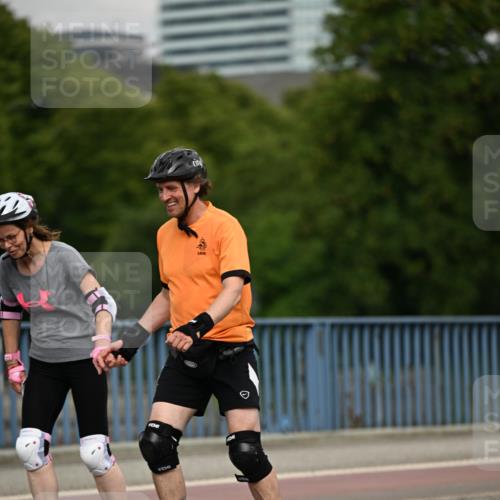 29.06.2025 - hella hamburg halbmarathon Dr. Thomas Lammeyer http://msf.ph/oto/8146139 29.06.2025 09:15:27 Kennedybrücke  meine-sportfotos.de