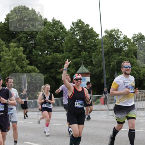 29.06.2025 - hella hamburg halbmarathon Jannik Wohlers http://msf.ph/oto/8146259 29.06.2025 10:47:38 Lombardsbrücke 1157, 1174, 1175, 1392, 1701, 2163, 2197, 2545, 2650, 2958, 3049, 3468, 3679, 4327, 4856, 5886, 5952, 7240, 7393, 7394, 7427, 7916, 8077, 8310, 8521, 8774, 9356, 9696, 9697, 10777, 10794, 11548, 11742, 11781, 11923, 12157, 12480, 14050, 14222, 14800, 15357, 15541, 15730, 16356, 16722, 17325, 17339, 17562, 17563, 17957, 18001, 18262, 18352, 18480, 19062, 19101 meine-sportfotos.de