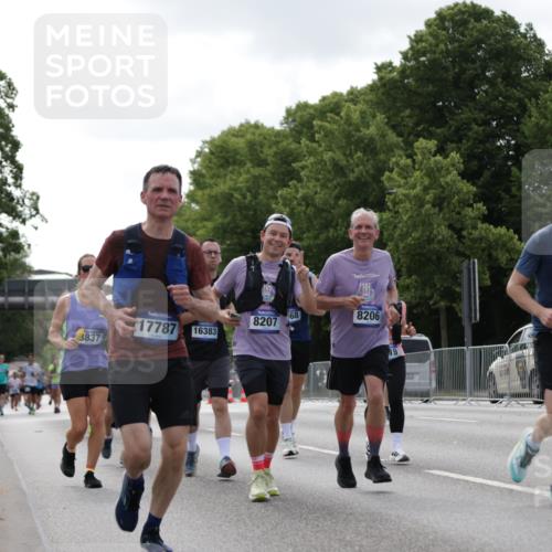 29.06.2025 - hella hamburg halbmarathon Jannik Wohlers http://msf.ph/oto/8146398 29.06.2025 10:10:54 Lombardsbrücke 1723, 3837, 5254, 7271, 8171, 8206, 8207, 8368, 8561, 9119, 10196, 10372, 11149, 11755, 12286, 13603, 14149, 15009, 15252, 15797, 15908, 16383, 17142, 17787, 18382, 19172, 19241 meine-sportfotos.de