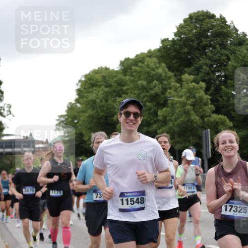 29.06.2025 - hella hamburg halbmarathon Jannik Wohlers http://msf.ph/oto/8146491 29.06.2025 10:47:44 Lombardsbrücke 1157, 1174, 1175, 1645, 1701, 2037, 2163, 2197, 2418, 2650, 2756, 2958, 3320, 3468, 3504, 3679, 3933, 4327, 4588, 5585, 5952, 7240, 7393, 7394, 7532, 7916, 8521, 8774, 9356, 9921, 10145, 10777, 10794, 11548, 11742, 11781, 12104, 12157, 12439, 12480, 12932, 13377, 13529, 13675, 13861, 14050, 15357, 15541, 15730, 15743, 16141, 16722, 16965, 17325, 17339, 17562, 17563, 17957, 18001, 18248, 18262, 18352, 18480, 19101 meine-sportfotos.de