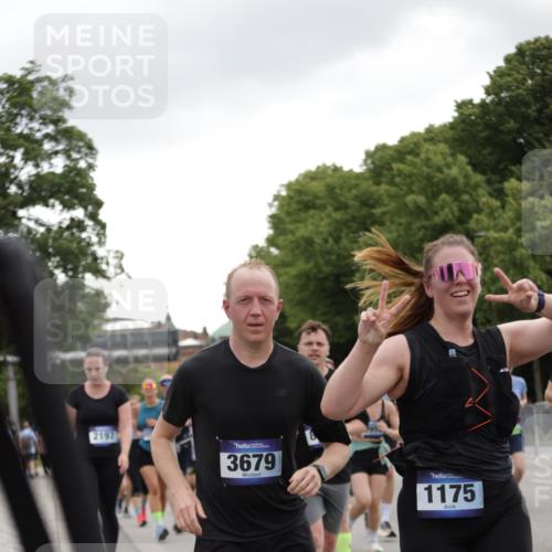 29.06.2025 - hella hamburg halbmarathon Jannik Wohlers http://msf.ph/oto/8146563 29.06.2025 10:47:46 Lombardsbrücke 1157, 1174, 1175, 1645, 1701, 2037, 2163, 2418, 2650, 2756, 2958, 3320, 3468, 3504, 3679, 3933, 4327, 4588, 5585, 5781, 5952, 6143, 7393, 7394, 7532, 7916, 8521, 9356, 9775, 9921, 10145, 10777, 10794, 11548, 11742, 11781, 12104, 12157, 12439, 12480, 12932, 13377, 13529, 13675, 13861, 14050, 15357, 15743, 16141, 16722, 16965, 17325, 17339, 17562, 17563, 17957, 18001, 18248, 18262, 18352, 18480, 19101 meine-sportfotos.de