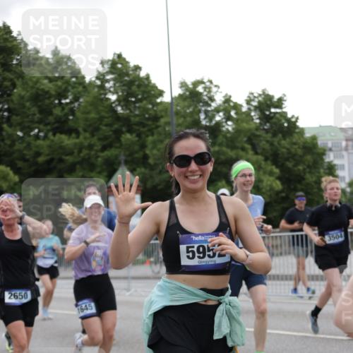29.06.2025 - hella hamburg halbmarathon Jannik Wohlers http://msf.ph/oto/8146627 29.06.2025 10:47:50 Lombardsbrücke 1157, 1174, 1175, 1645, 1701, 2037, 2195, 2418, 2475, 2650, 2756, 2909, 2958, 3320, 3468, 3504, 3679, 3933, 4327, 4588, 5585, 5781, 5952, 6143, 7393, 7394, 7532, 8521, 8948, 9775, 9921, 10145, 10794, 11548, 11742, 11781, 12022, 12104, 12192, 12439, 12932, 13377, 13529, 13559, 13675, 13861, 14050, 15743, 16141, 16368, 16722, 16965, 17325, 17339, 17957, 18001, 18248, 18262, 18352, 18480, 19101 meine-sportfotos.de